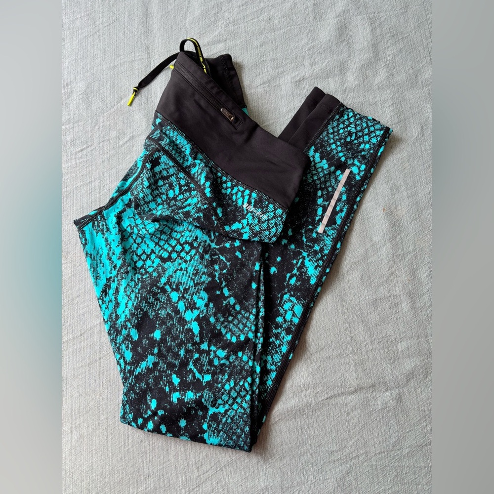 Nike Dri-FIT Running Black and Teal Leggings EUC XS zip pocket full length